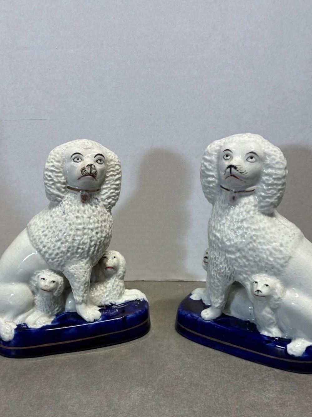 Pair Of Staffordshire 19 c. Poodle Mum With 2 Pups Cobalt Base Gilt Trim - Picture 2 of 16